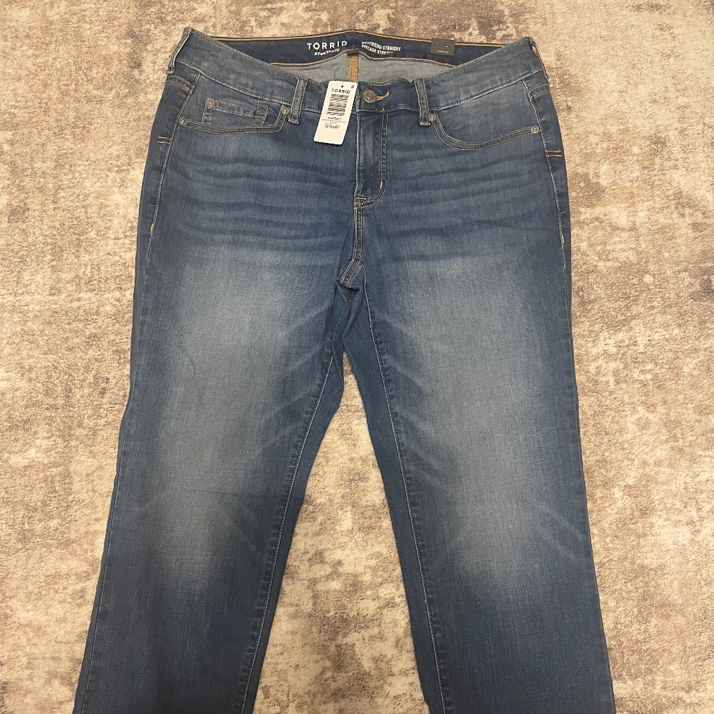 NWT Torrid Women’s Boyfriend Straight Vintage Stretch Jeans